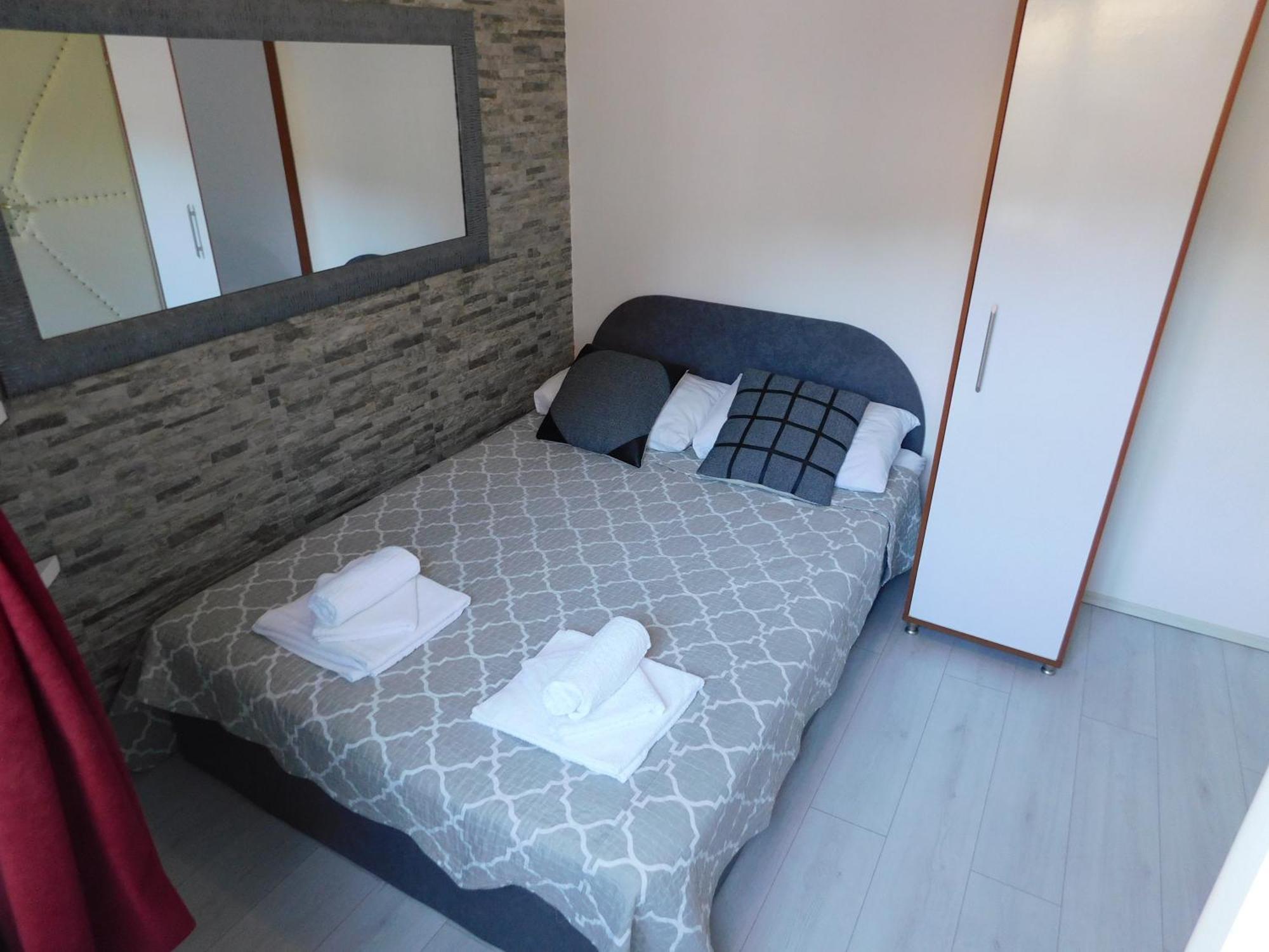 Apartments Huljev Primosten Bilik gambar
