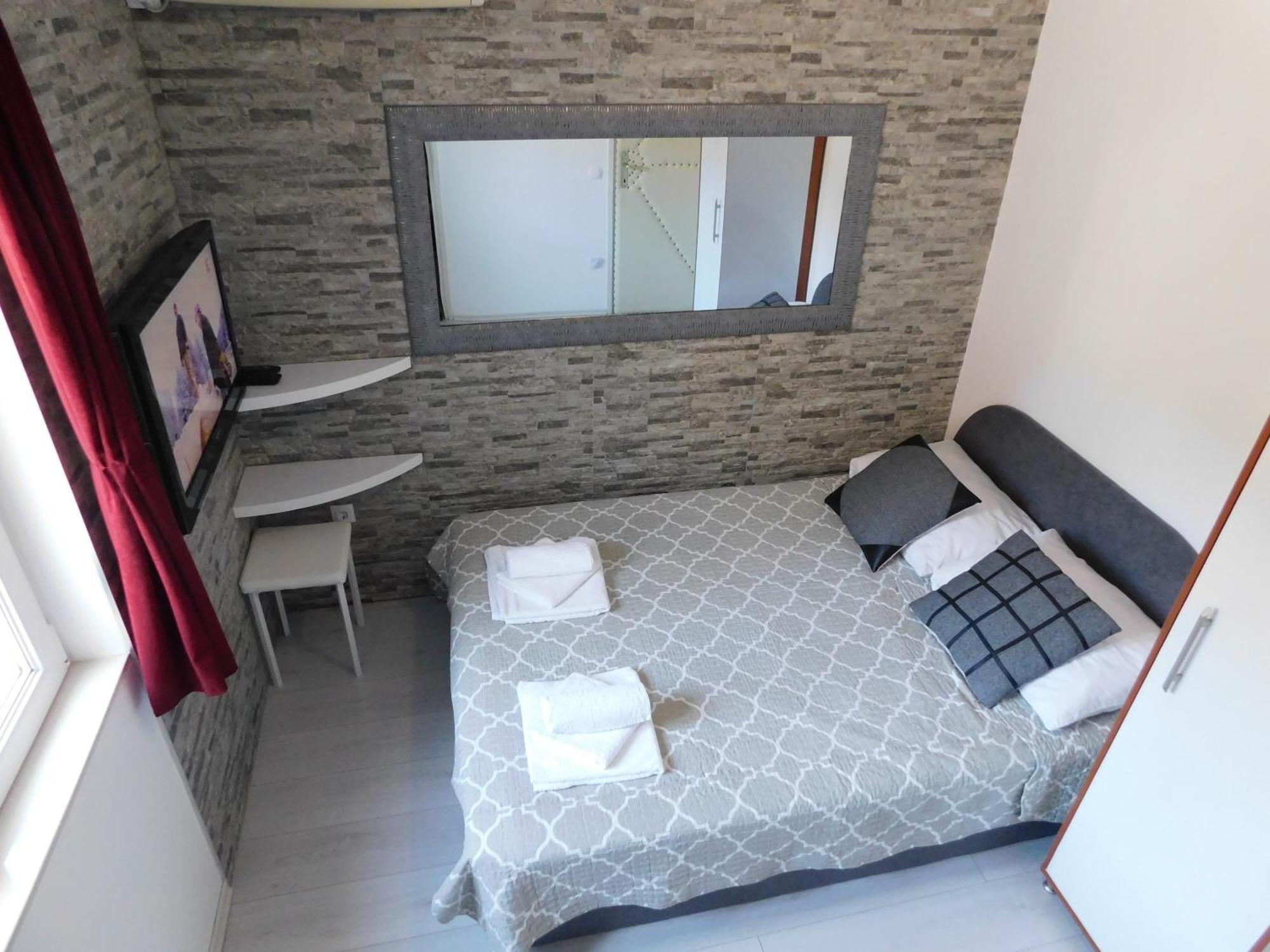 Apartments Huljev Primosten Bilik gambar