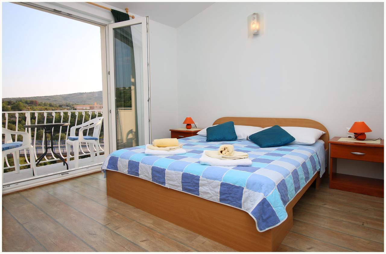 Apartments Huljev Primosten Luaran gambar