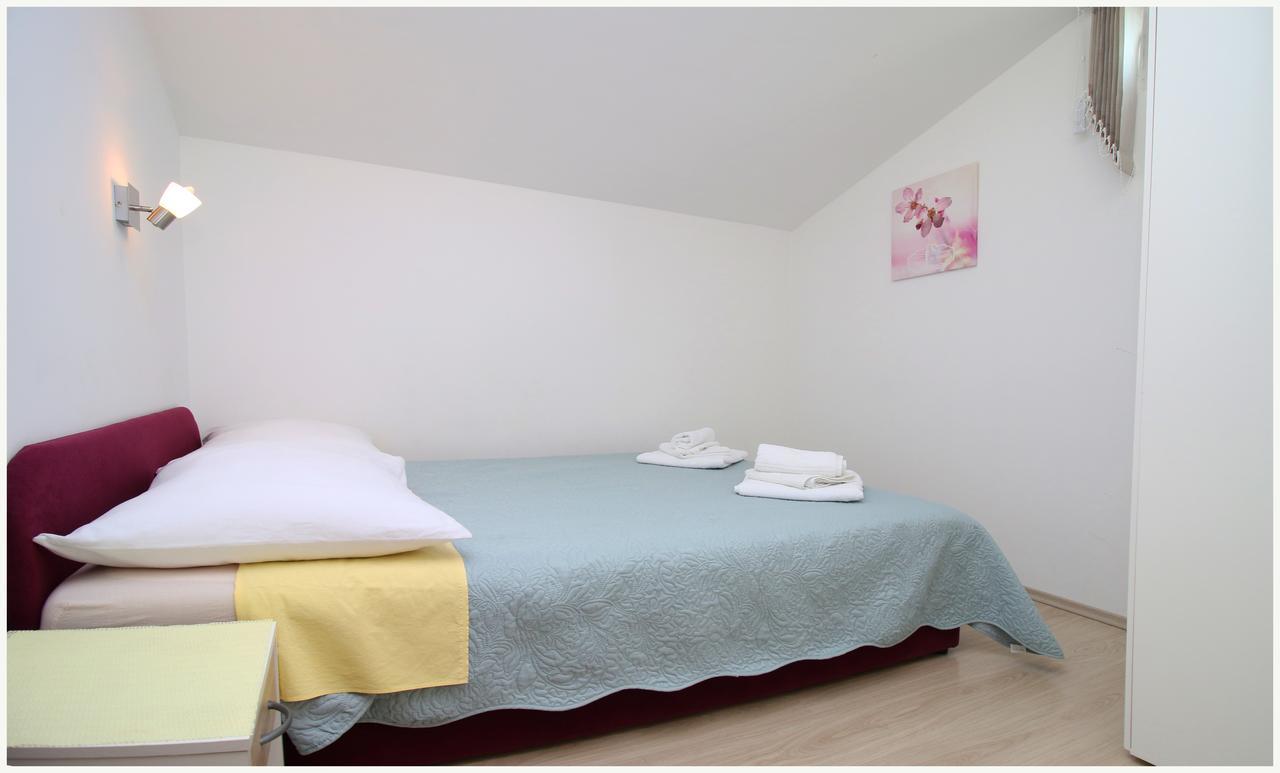 Apartments Huljev Primosten Luaran gambar