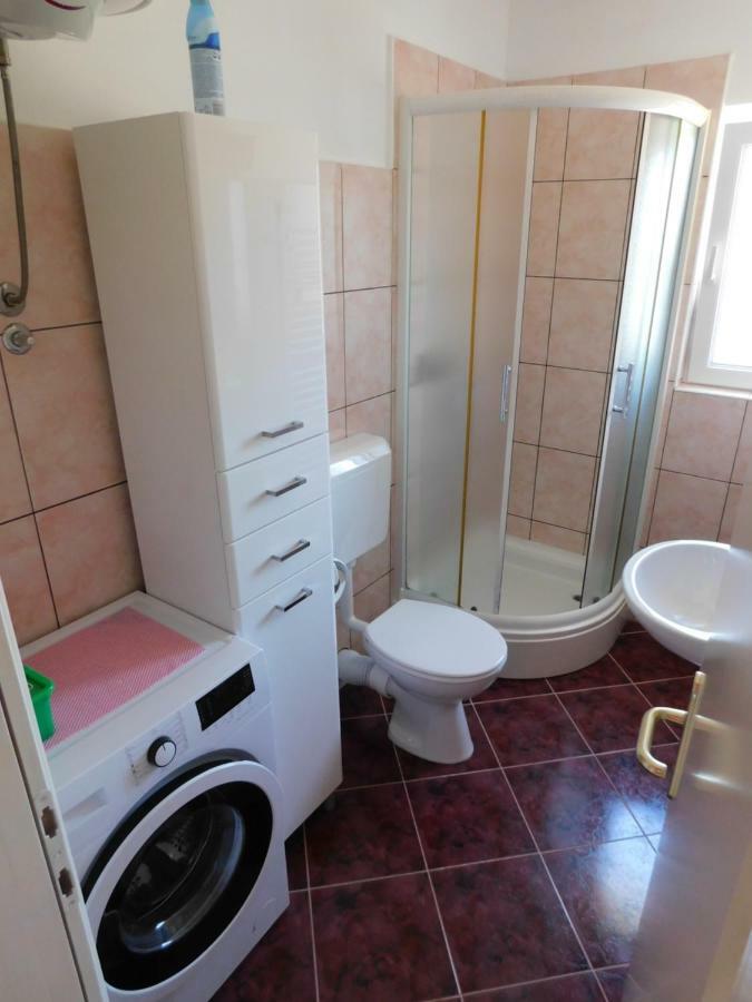 Apartments Huljev Primosten Luaran gambar